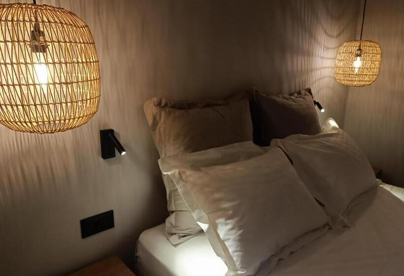 Apartamento Superior 1 Dormitório, 9 Muses