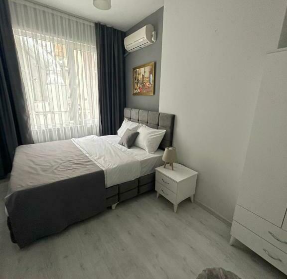 اتاق استاندارد, Oldmile Palace