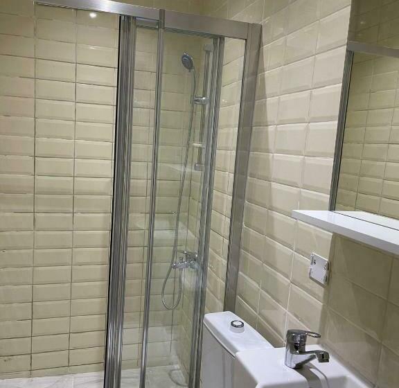 اتاق استاندارد, Oldmile Palace