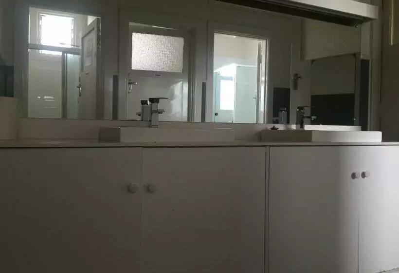 バス共有のスタンダードルーム, Western Hotel Ballarat