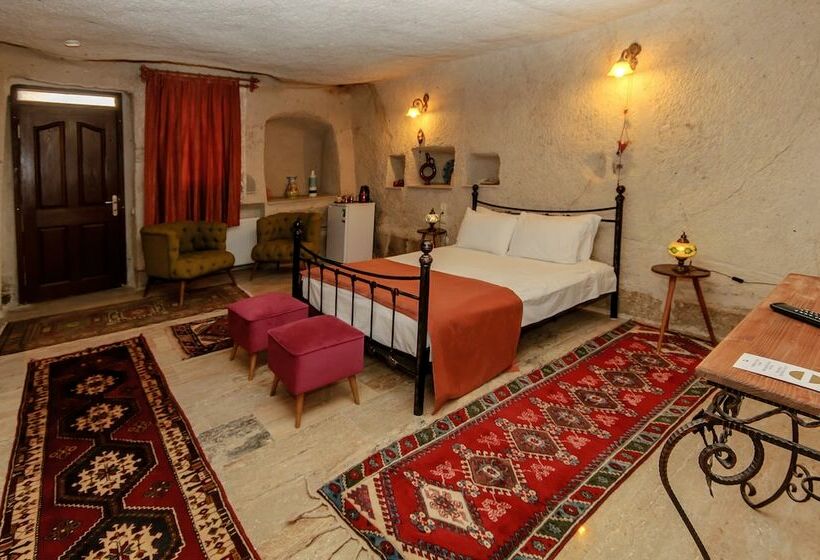 غرفة ديلوكس, Nessa Cave