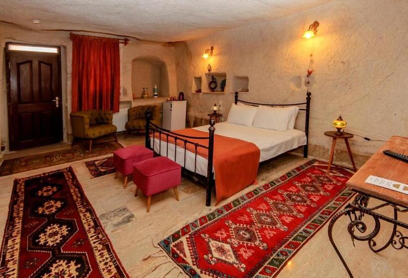 غرفة ديلوكس, Nessa Cave