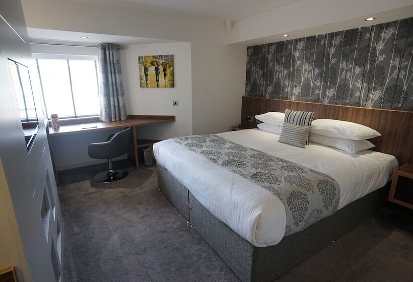 デラックスルーム, Damon’s