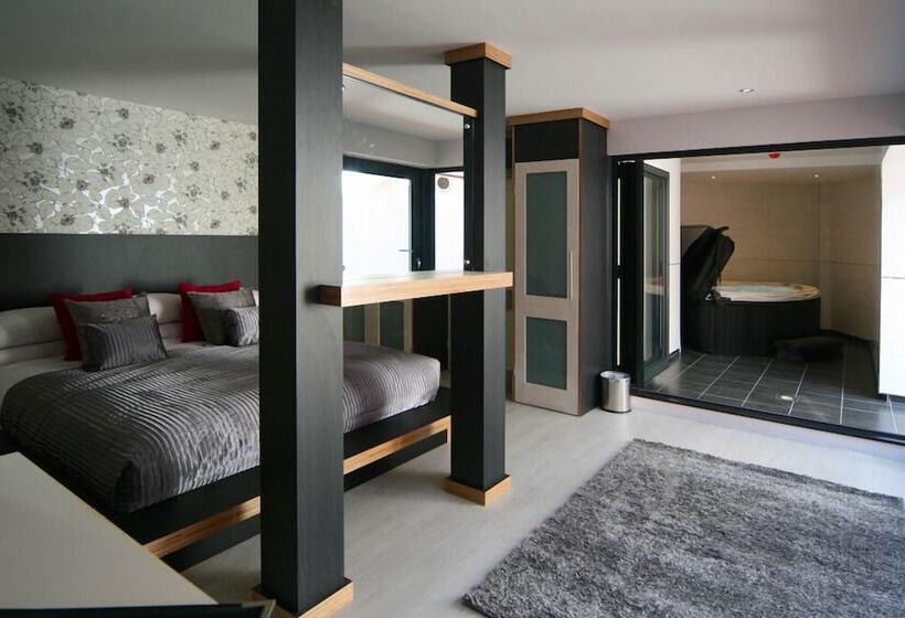 ハイドロマッサージバス付きスイート, Damon’s