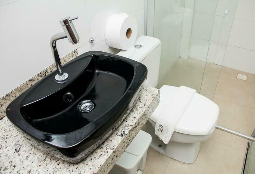 标准三人间, Arco íris Palmas