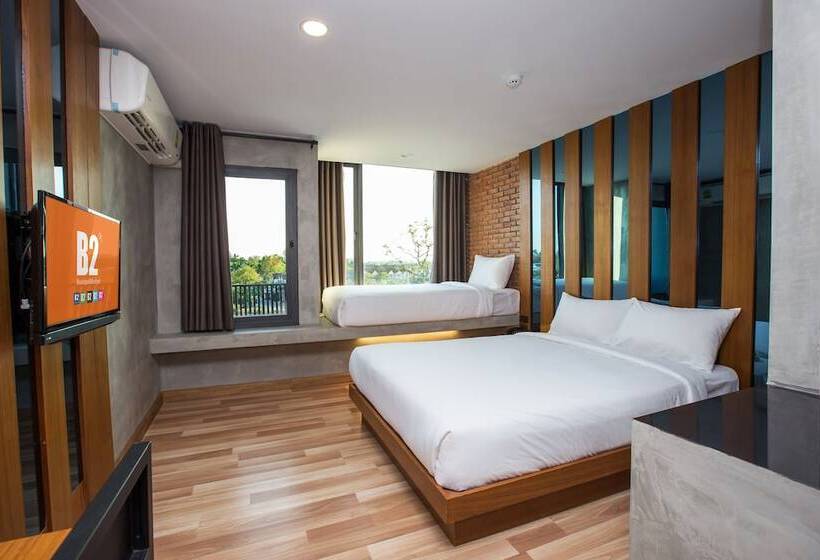 豪华三人间, B2 Udon Boutique & Budget