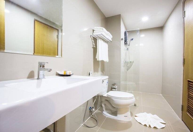 总统套房, B2 Udon Boutique & Budget