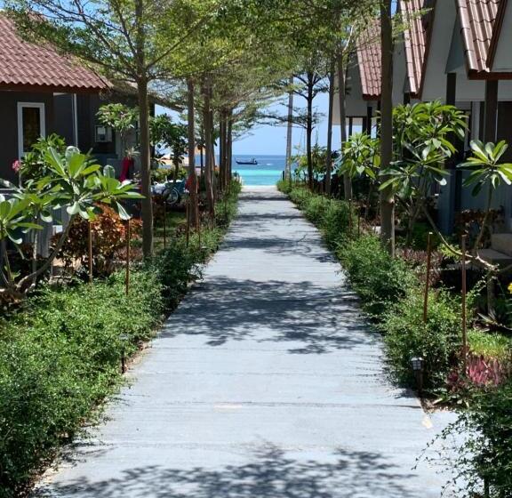 스탠다드 룸 측면 바다 전망, Bella Vista Beach Resort Koh Lipe