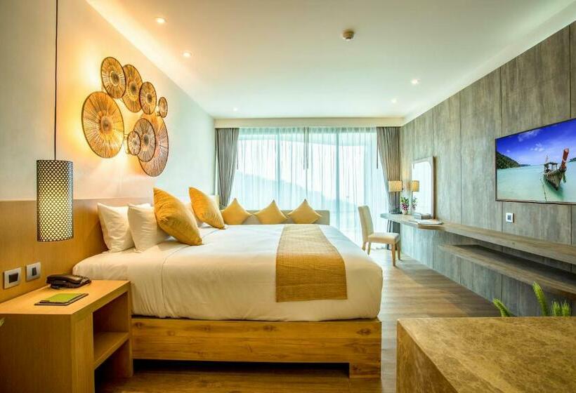 Quarto Deluxe, Crest Resort & Pool Villas   Sha Extra Plus