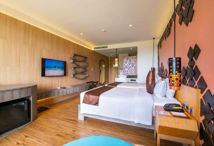 Номер Deluxe Вид на Море, Crest Resort & Pool Villas Sha Extra Plus