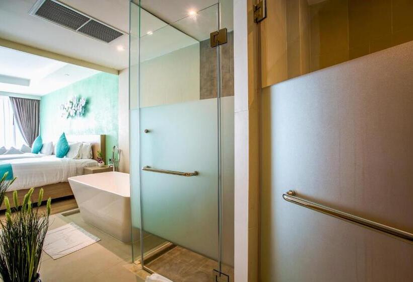 Номер Deluxe, Crest Resort & Pool Villas Sha Extra Plus