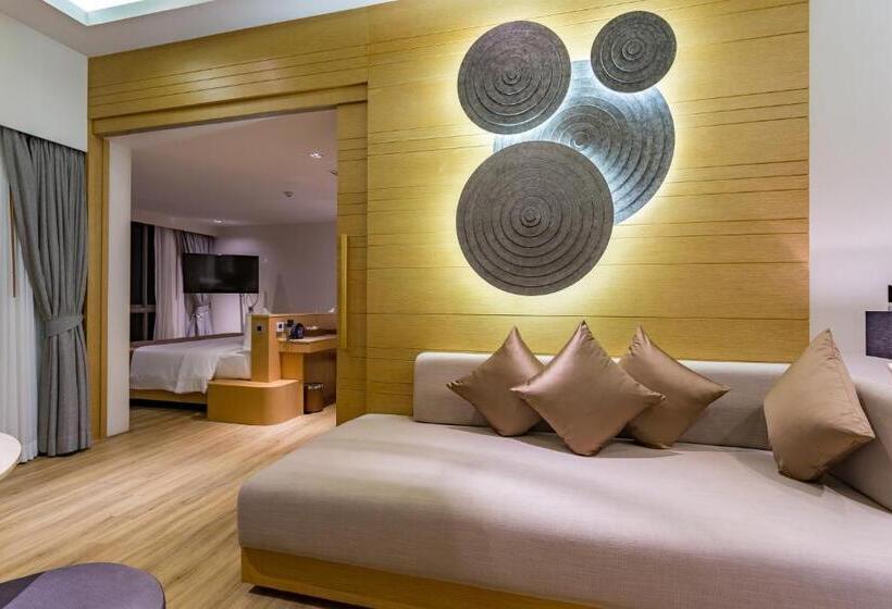 Вилла 2 Спальни, Crest Resort & Pool Villas Sha Extra Plus