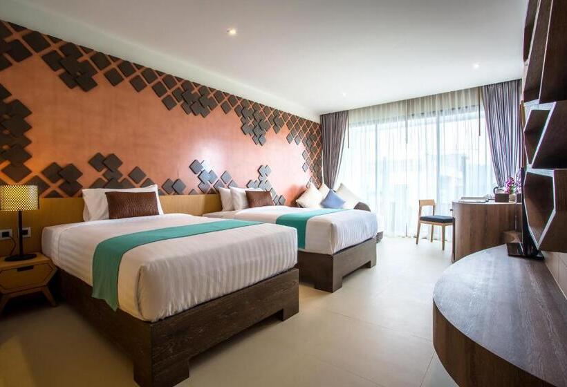 Номер Deluxe Вид на Море Боковой, Crest Resort & Pool Villas Sha Extra Plus