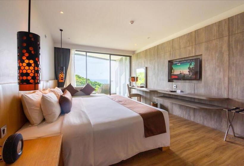 Номер Deluxe Вид на Море Боковой, Crest Resort & Pool Villas Sha Extra Plus