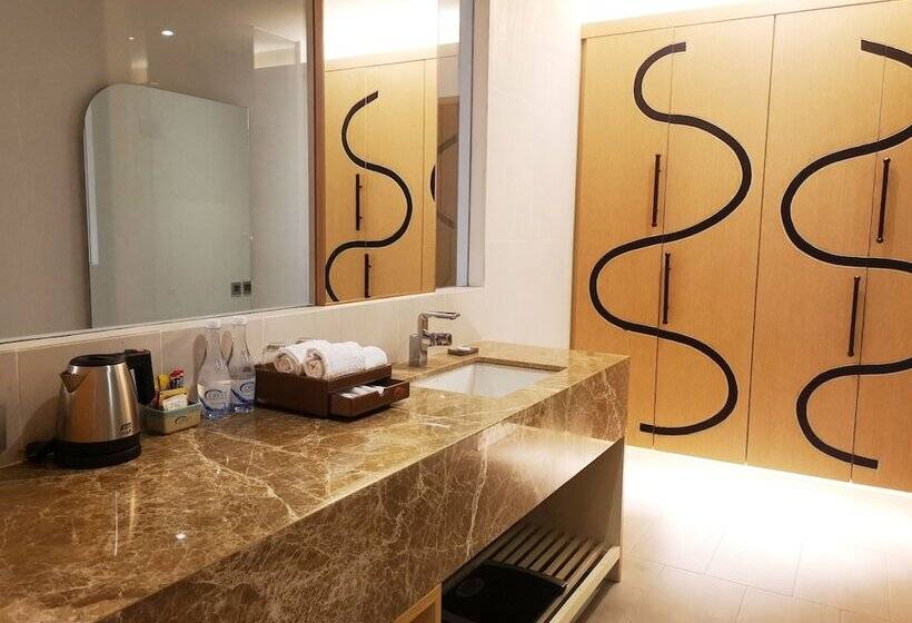 Номер Deluxe, Crest Resort & Pool Villas   Sha Extra Plus