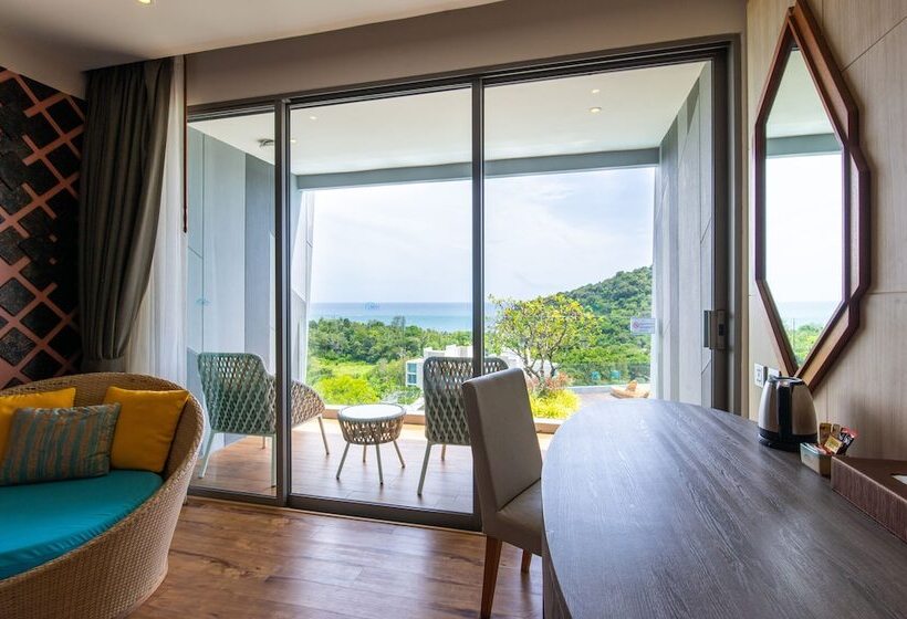 Номер Deluxe Вид на Море, Crest Resort & Pool Villas Sha Extra Plus