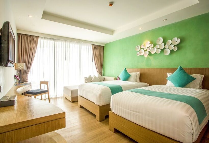 Quarto Deluxe, Crest Resort & Pool Villas   Sha Extra Plus