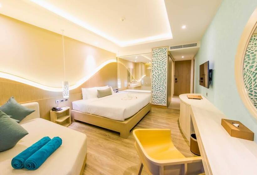 Номер Deluxe Вид на Море, Crest Resort & Pool Villas Sha Extra Plus