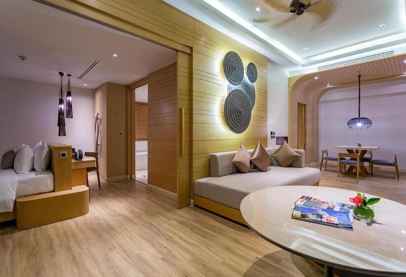 Вилла 2 Спальни, Crest Resort & Pool Villas   Sha Extra Plus