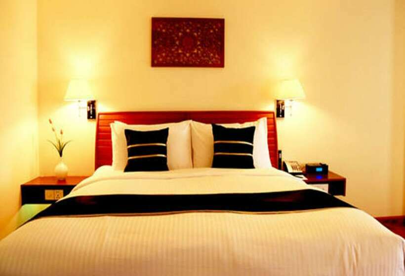 اتاق لوکس, Eastern Palace