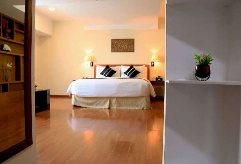 سوییت اجرایی, Eastern Palace