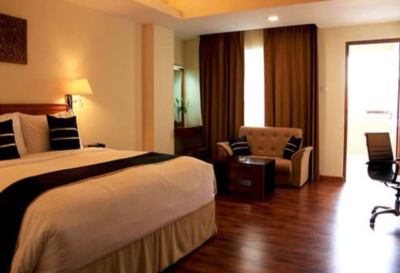 اتاق لوکس, Eastern Palace