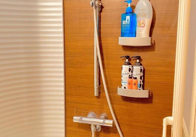 اتاق لوکس, Eastern Palace