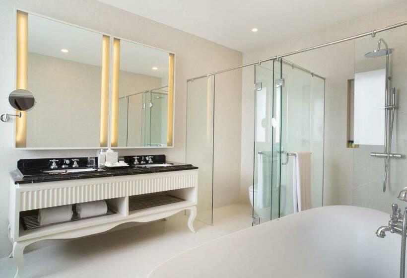 جناح إدارى, Four Points By Sheraton Bandung