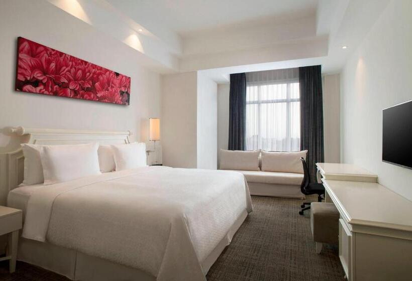 도시전망 디럭스룸 킹침대, Four Points By Sheraton Bandung