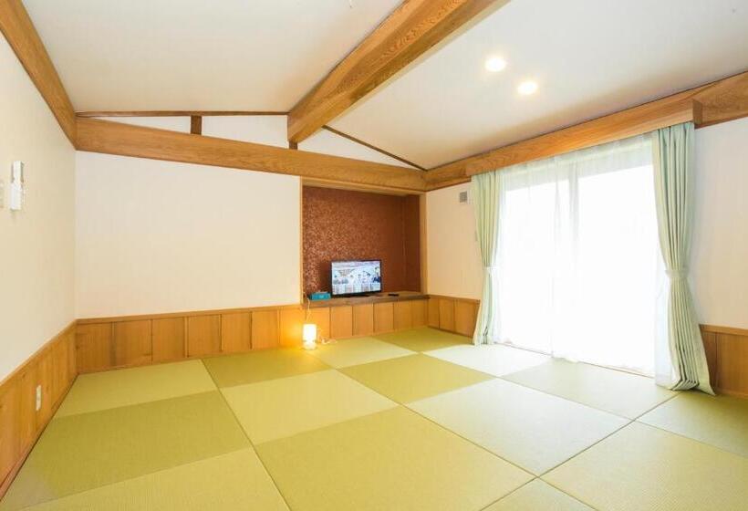 בקתה, Greenpia Minamiaso