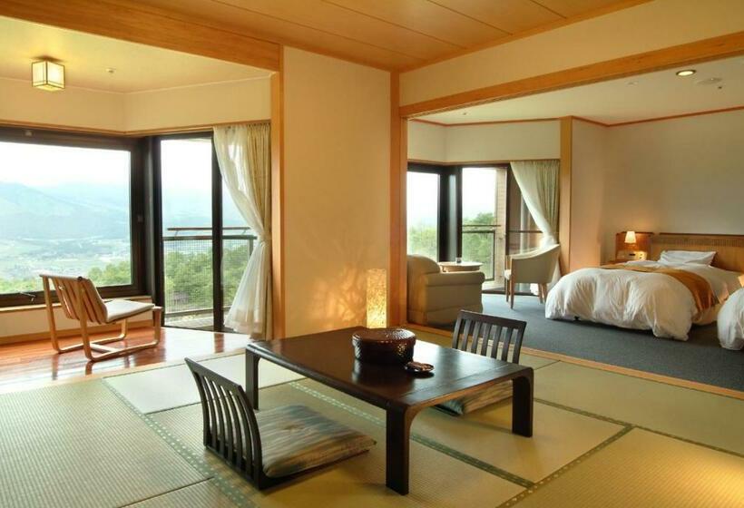 חדר משפחתי, Greenpia Minamiaso