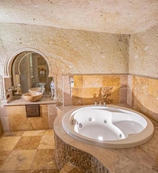 اتاق لوکس, Kemerhan Cave Suites