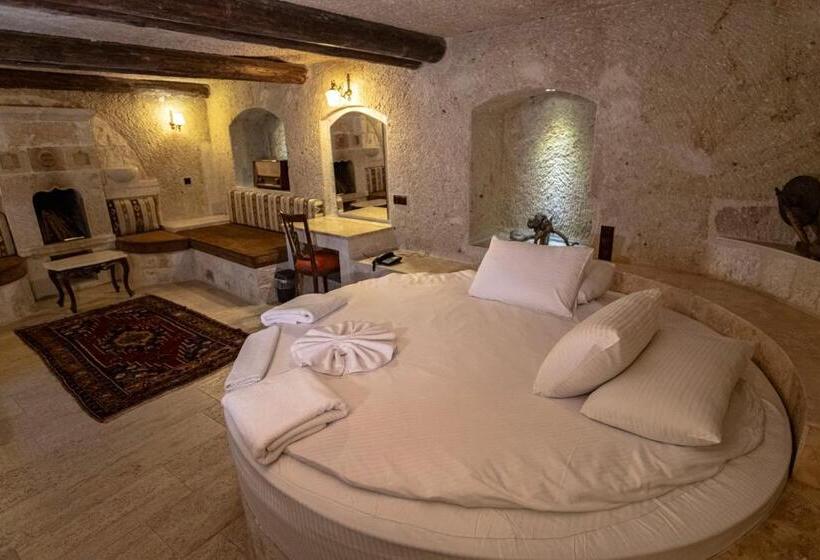 سوییت لوکس, Kemerhan Cave Suites