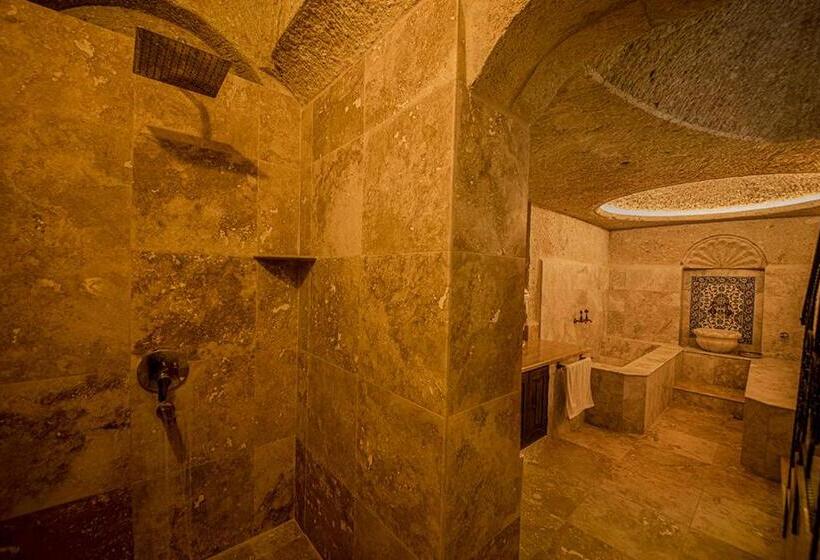 سوییت لوکس, Kemerhan Cave Suites