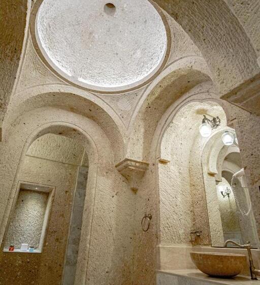 سوئیت پریمیوم, Kemerhan Cave Suites