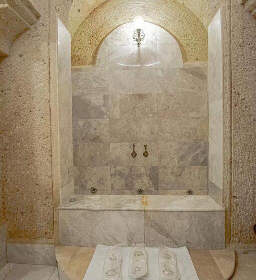 سوئیت پریمیوم, Kemerhan Cave Suites