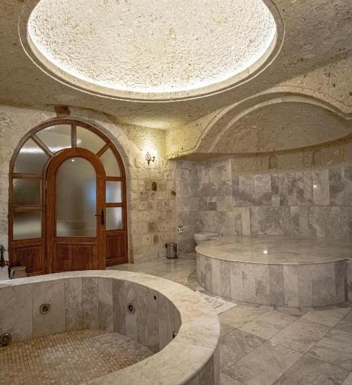 اتاق سوپریور سه تخته, Kemerhan Cave Suites