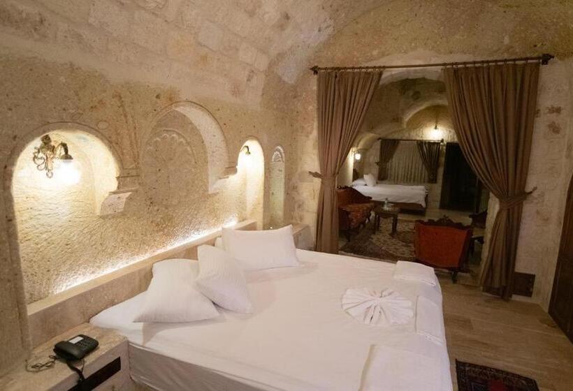اتاق سوپریور سه تخته, Kemerhan Cave Suites