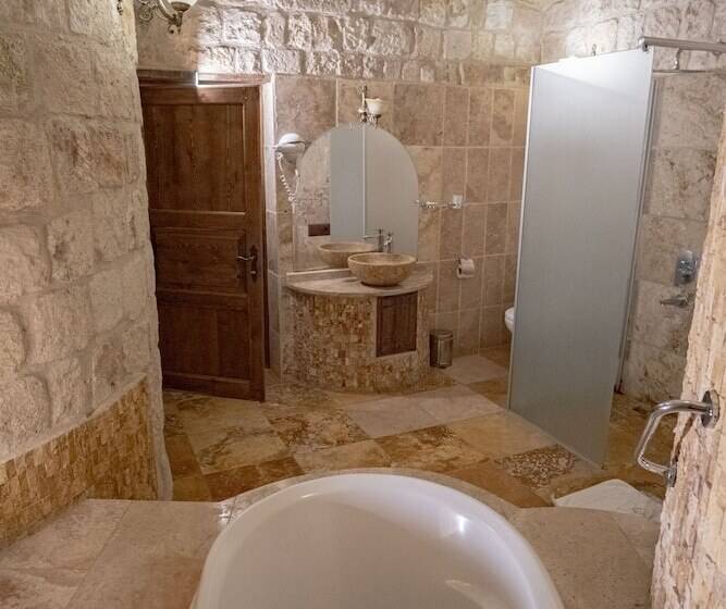 اتاق لوکس, Kemerhan Cave Suites