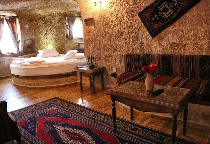 سوییت لوکس, Kemerhan Cave Suites