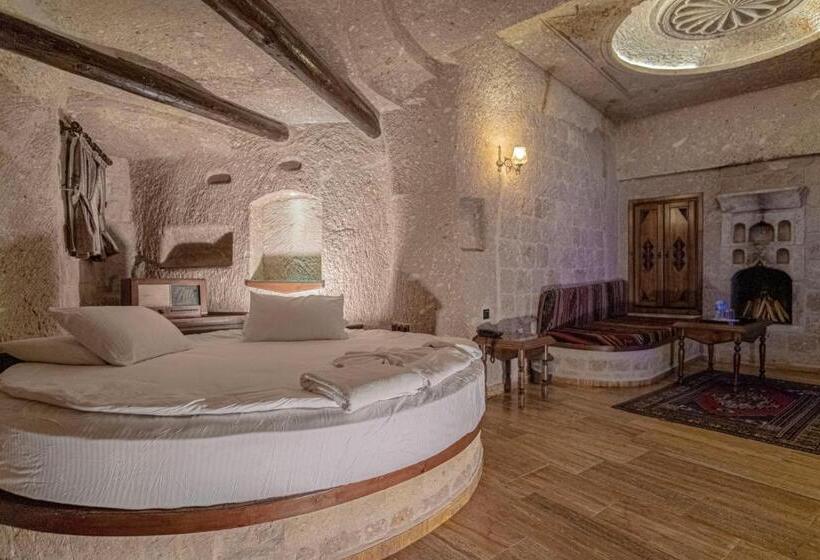 سوییت لوکس, Kemerhan Cave Suites