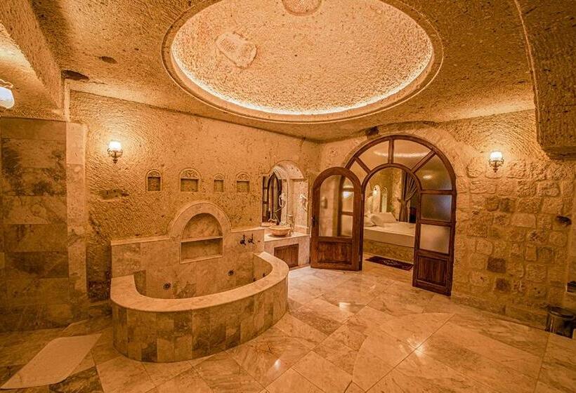 اتاق سوپریور سه تخته, Kemerhan Cave Suites