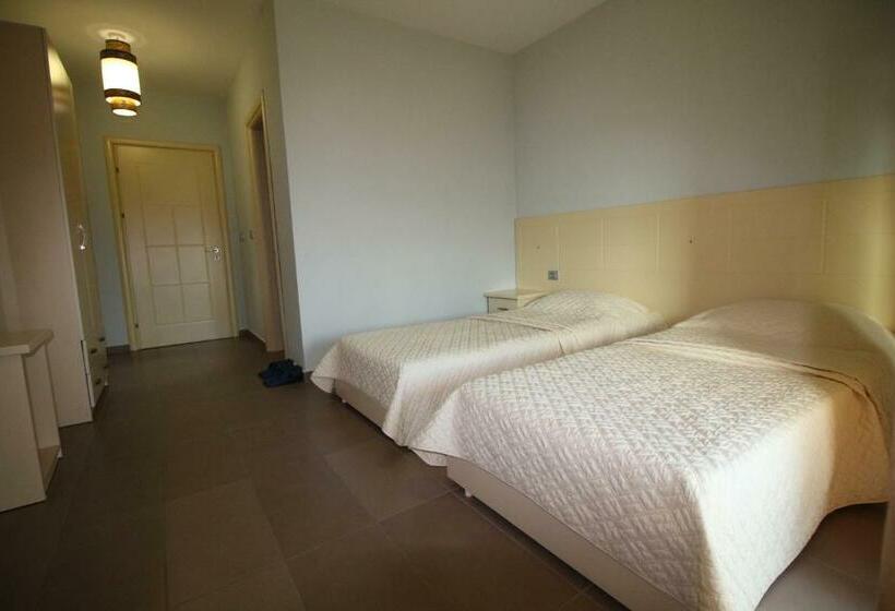 스탠다드 트리플 룸, Piazza