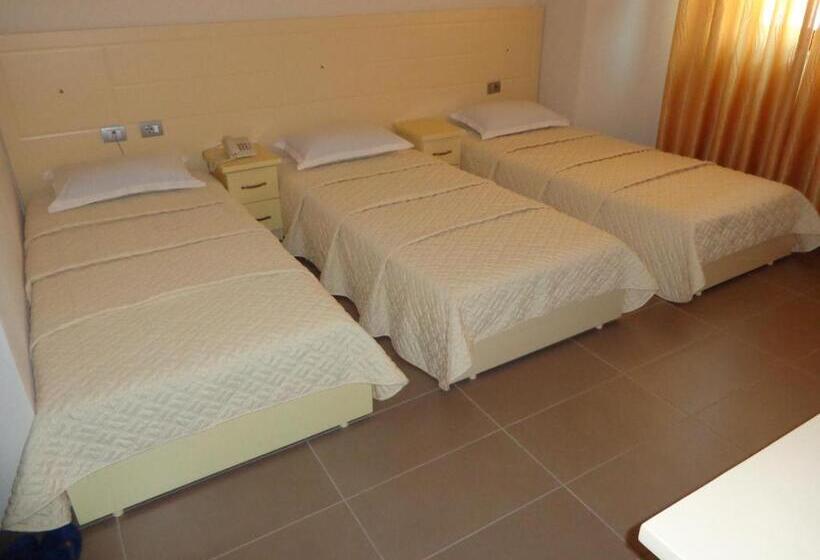 스탠다드 트리플 룸, Piazza