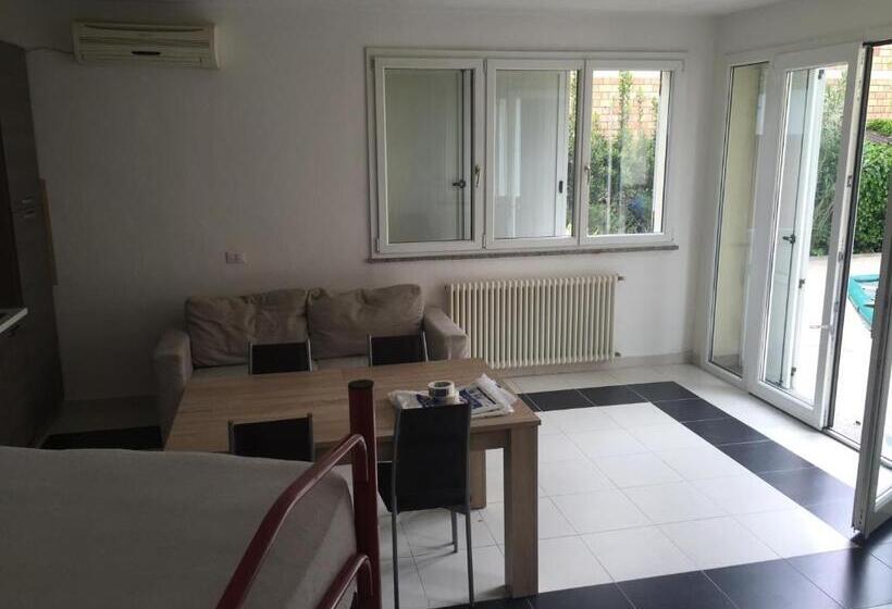 Апартаменты 1 Спальня Вид на Бассейн, Settebello B&b