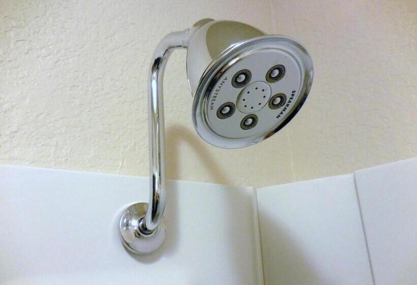 جناح, Silverstone Inn & Suites Spokane Valley