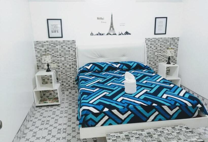 اتاق استاندارد یک نفره, Stylus