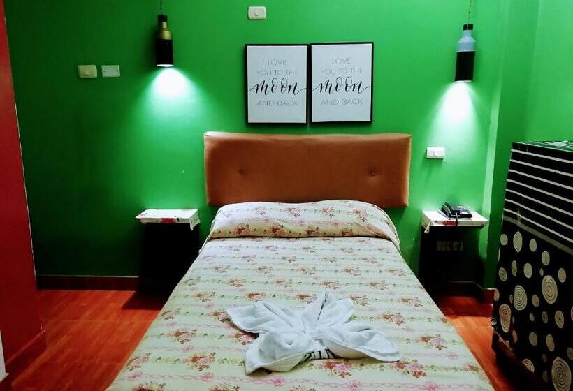 اتاق استاندارد یک نفره, Stylus