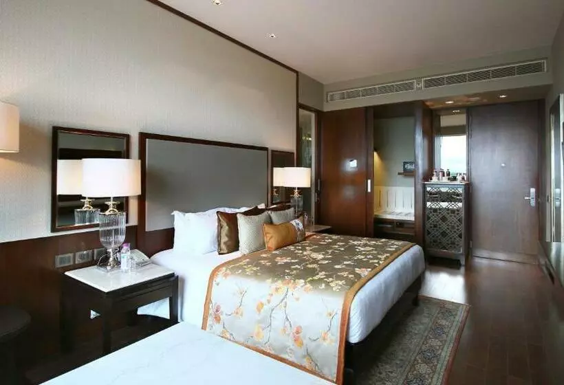 キングサイズベッドのデラックスルーム, Taj Bangalore