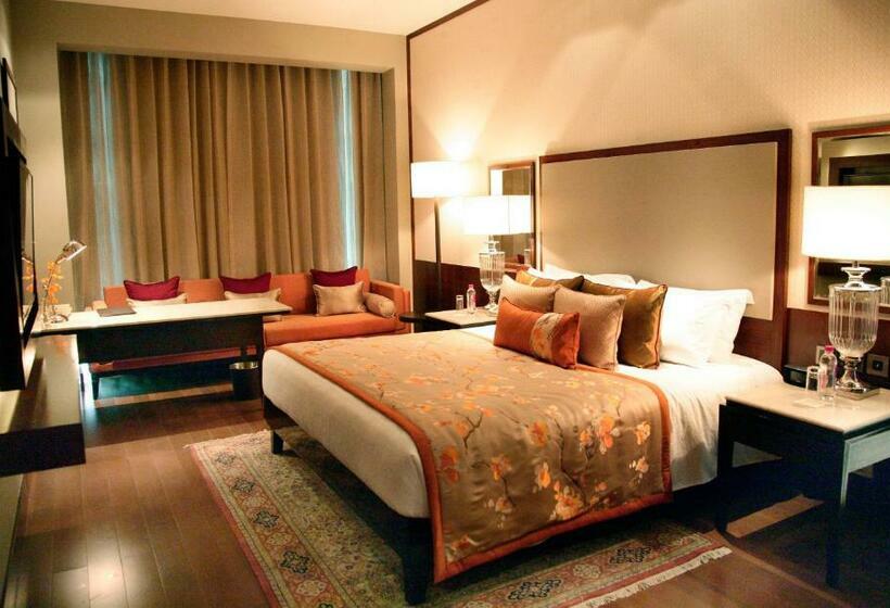 اتاق لوکس با تخت بزرگ, Taj Bangalore